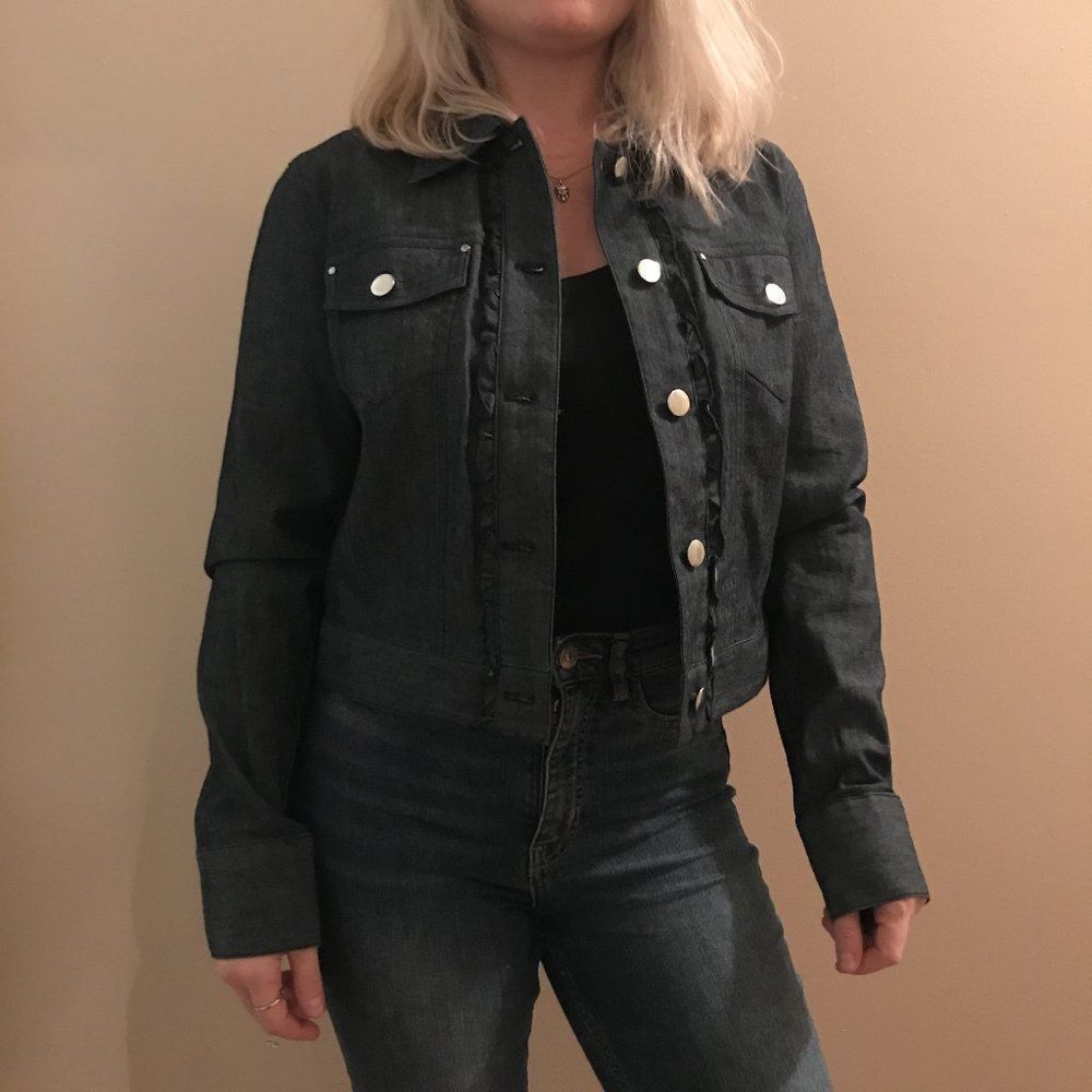 NWOT Larry Levine Blue Dark Wash Stretch Denim Jacket With Ruffles Size - S